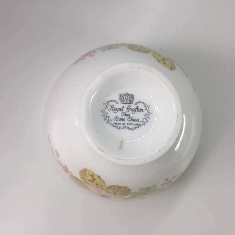 ROYAL  GRAFTON  SUGAR BOWL
