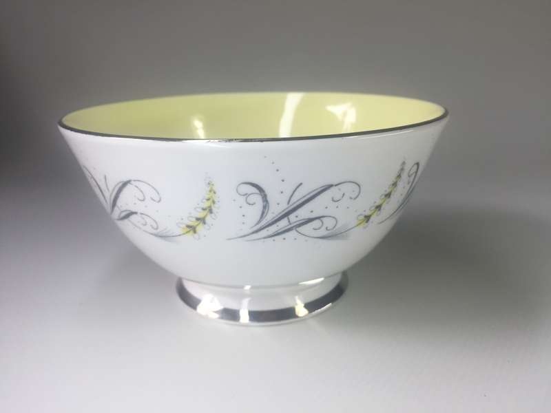 ROYAL STANDARD ' MELODY ' SUGAR BOWL