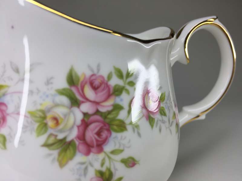 DUCHESS  ' JUNE BOUQUET ' MILK JUG / CREAMER