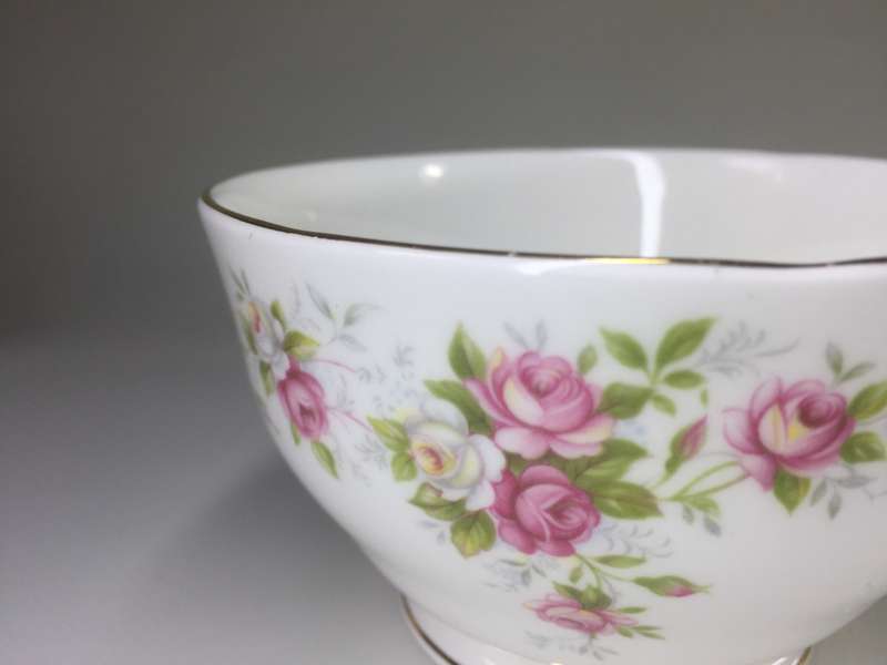 DUCHESS  ' JUNE BOUQUET ' SUGAR BOWL