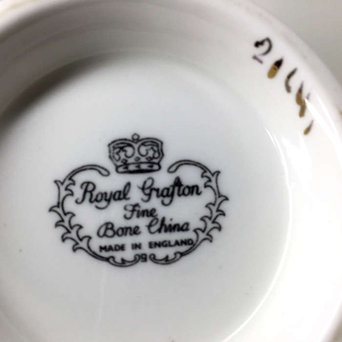 ROYAL  GRAFTON  MILK JUG / CREAMER   pattern No.2164