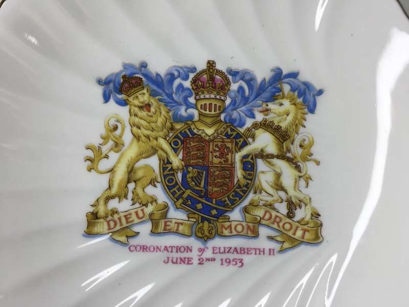 ROYAL STANDARD SET OF TWO TAB HANDLED, SCALLOPED ,TRINKET DISHES ' CORONATION OF QUEEN ELIZABETH II
