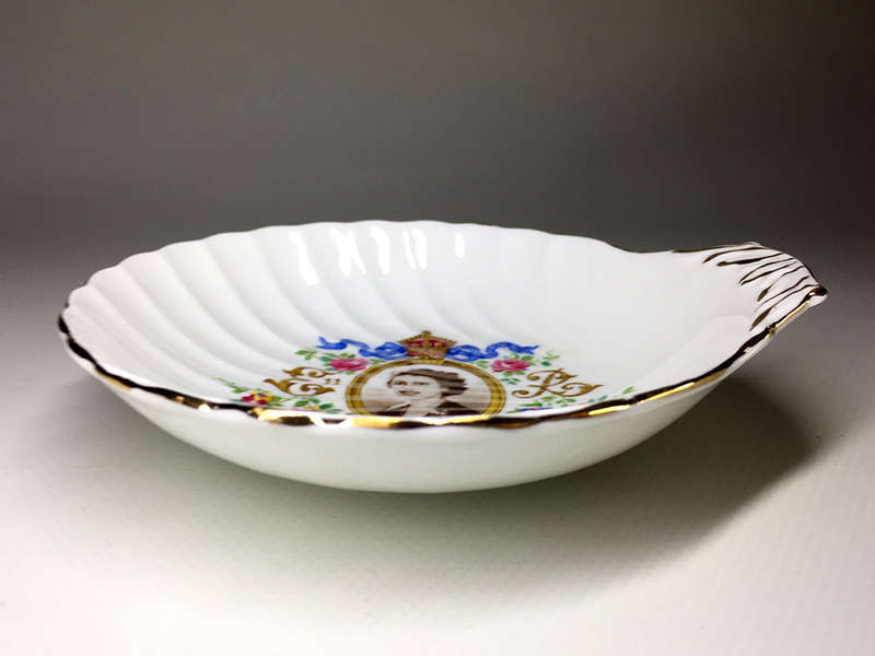 ROYAL STANDARD SET OF TWO TAB HANDLED, SCALLOPED ,TRINKET DISHES ' CORONATION OF QUEEN ELIZABETH II