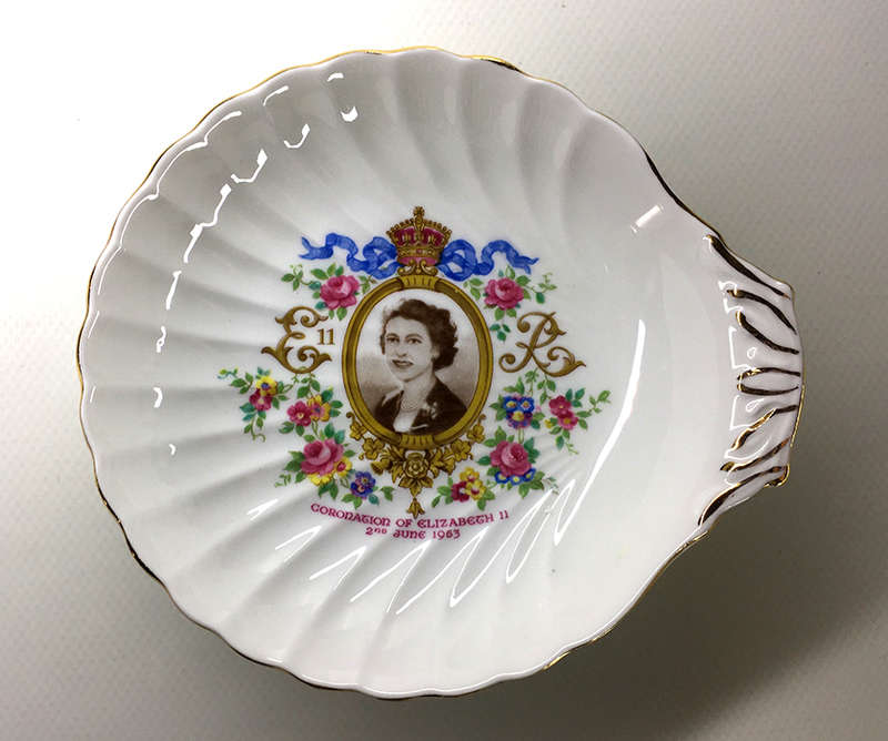 ROYAL STANDARD SET OF TWO TAB HANDLED, SCALLOPED ,TRINKET DISHES ' CORONATION OF QUEEN ELIZABETH II