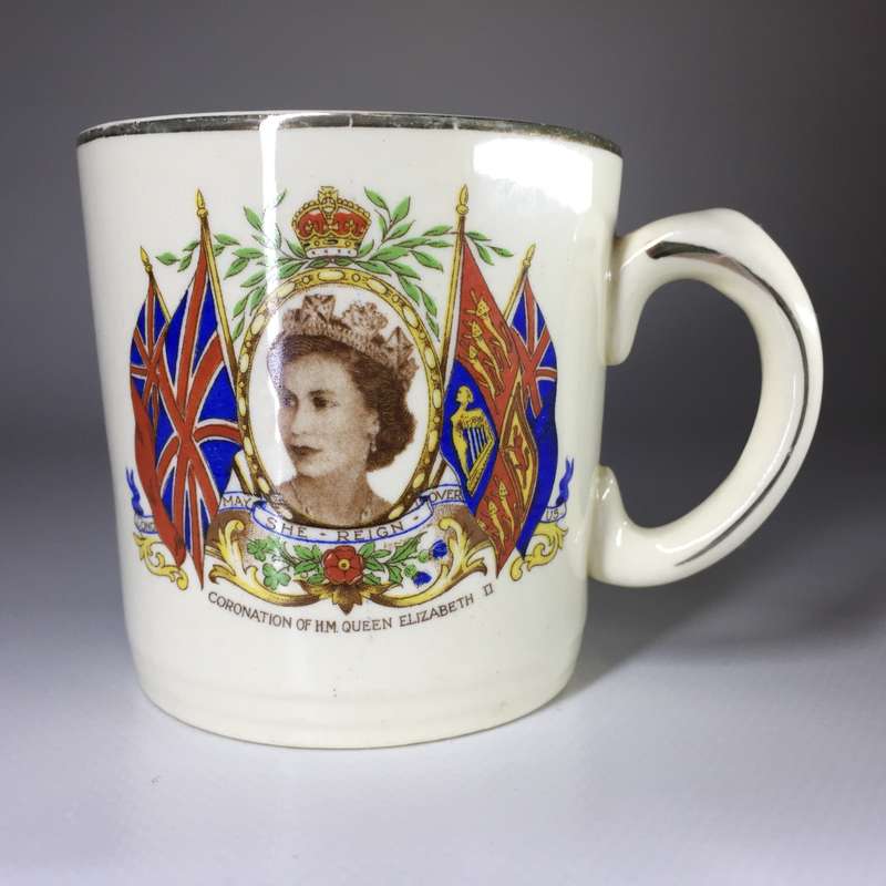 ALFRED MEAKIN ENG. Mug Commemorating the Coronation of H M Queen Elizabeth II , June 2nd. 1953