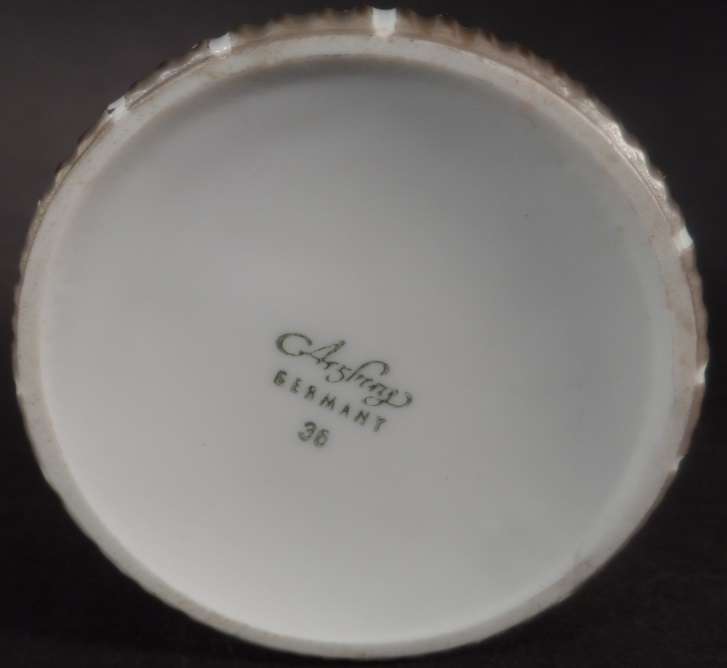 ARZBERG GERMANY  . CARAMEL BROWN & WHITE ,  MILK JUG / CREAMER