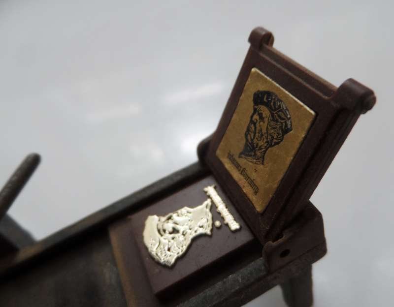 PLAYME VINTAGE COLLECTIBLE PENCIL SHARPENER , DIE CAST BRONZE MODEL ,ANTIQUE FINISH, GUTTENBERG PRIN