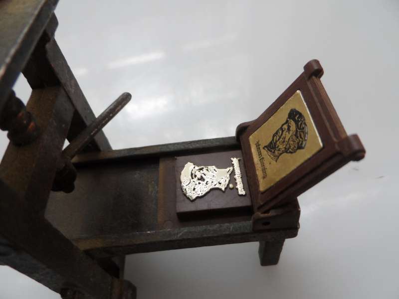 PLAYME VINTAGE COLLECTIBLE PENCIL SHARPENER , DIE CAST BRONZE MODEL ,ANTIQUE FINISH, GUTTENBERG PRIN