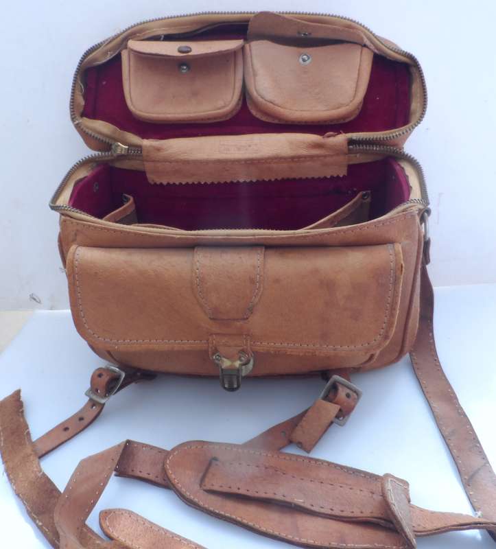 CAMERA SLING STRAP BAG, VINTAGE LEATHER