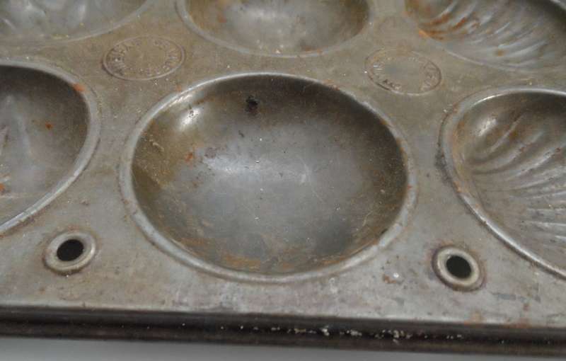 BAKING TRAY, VINTAGE FOR TARTLETS, MINI PASTRIES, BISCUITS 3 DIFFERENT DESIGNS  12 individual moulds