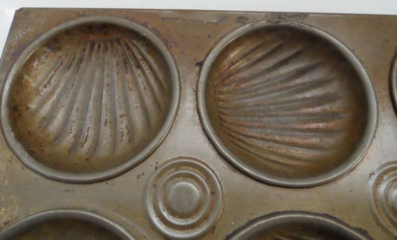 BAKING TRAY, VINTAGE FOR MADELINES, TARTLETS, BISCUITS  SCALLOPED SHELL DESIGNS