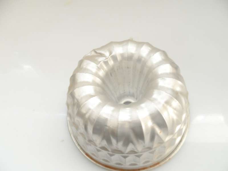 Dr OETKER VINTAGE BUNDT PAN / BAKING MOULD