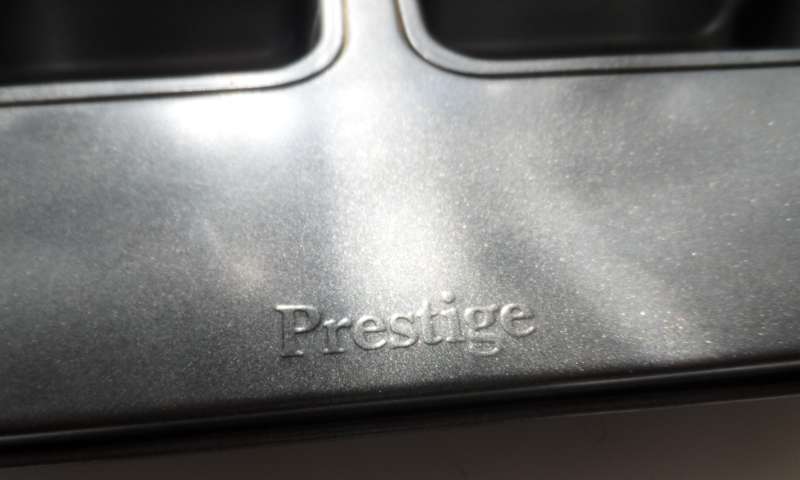 PRESTIGE MINI LOAF PAN , 6 LOAF BAKING PAN