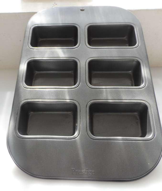 PRESTIGE MINI LOAF PAN , 6 LOAF BAKING PAN