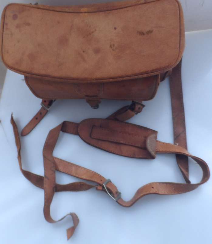 CAMERA SLING STRAP BAG, VINTAGE LEATHER