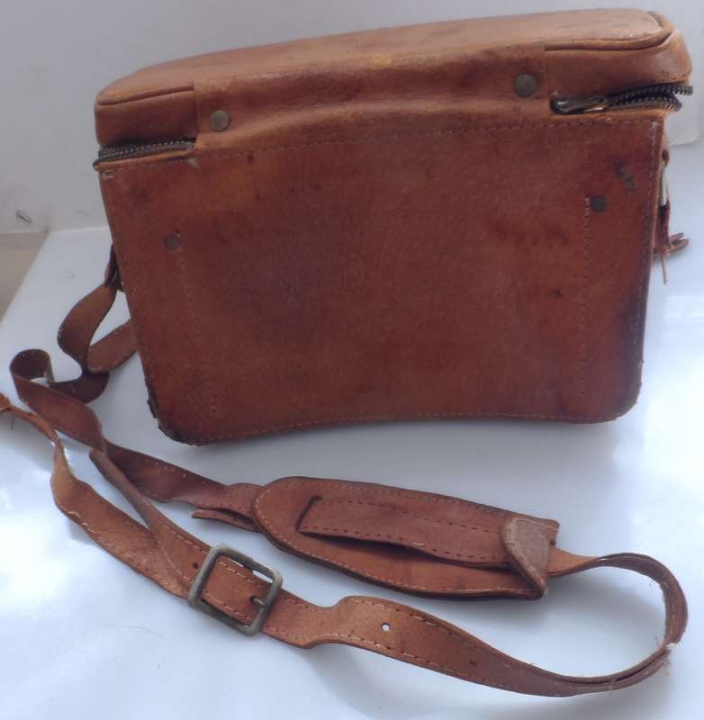 CAMERA SLING STRAP BAG, VINTAGE LEATHER