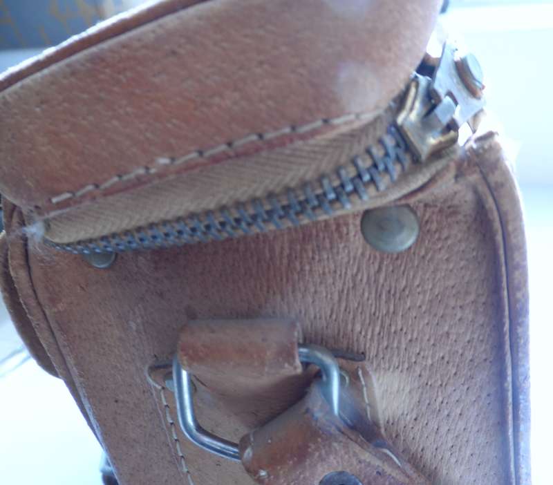 CAMERA SLING STRAP BAG, VINTAGE LEATHER