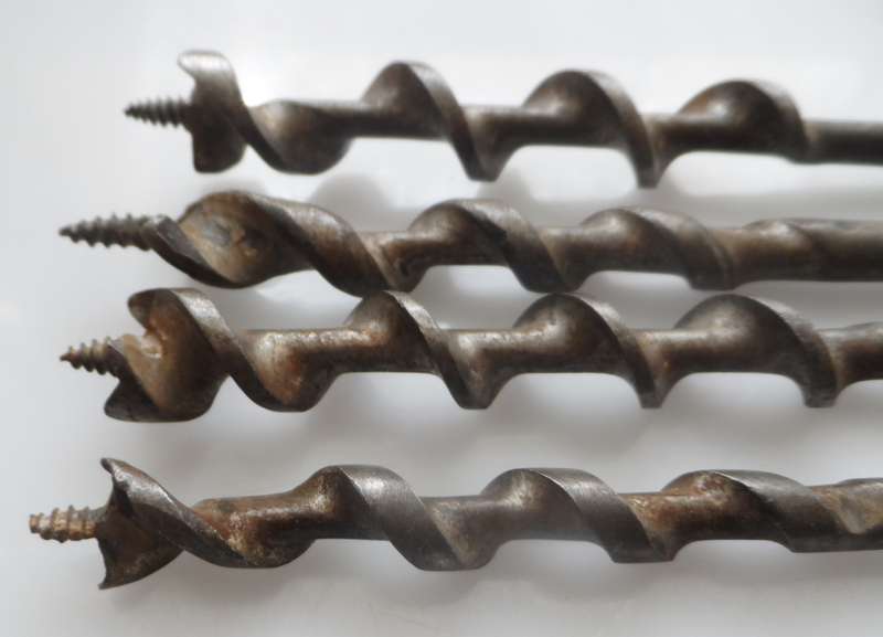 VINTAGE SQUARED SHANK, AUGER DRILL BITS, TWIST BIT , AND ROSE BIT, FOR HAND BRACE in good working or