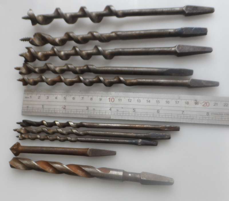 VINTAGE SQUARED SHANK, AUGER DRILL BITS, TWIST BIT , AND ROSE BIT, FOR HAND BRACE in good working or