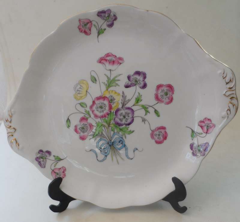 ROYAL ALBERT  TAB HANDLED PORCELAIN SANDWICH, PLATTER   No . 8 ` FLOWERS OF THE MONTH  - POPPY ``