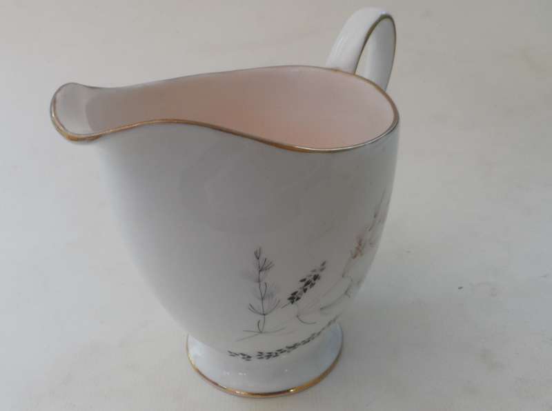ROYAL  STANDARD  MILK JUG / CREAMER