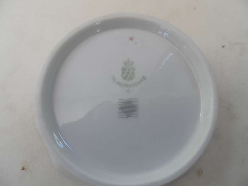 NYMPHENBURG PORZELLAN MANUFAKTUR , TRINKET DISH , new, in original box
