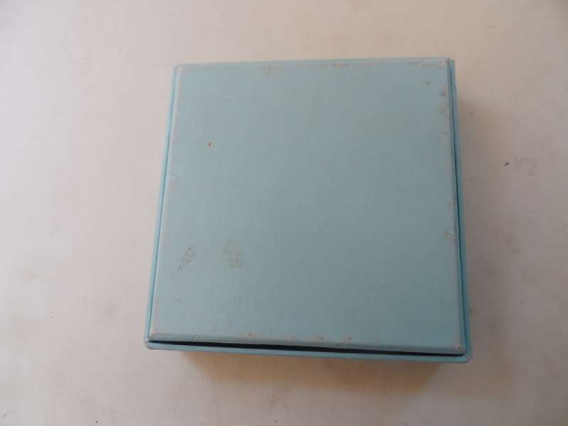 NYMPHENBURG PORZELLAN MANUFAKTUR , TRINKET DISH , new, in original box