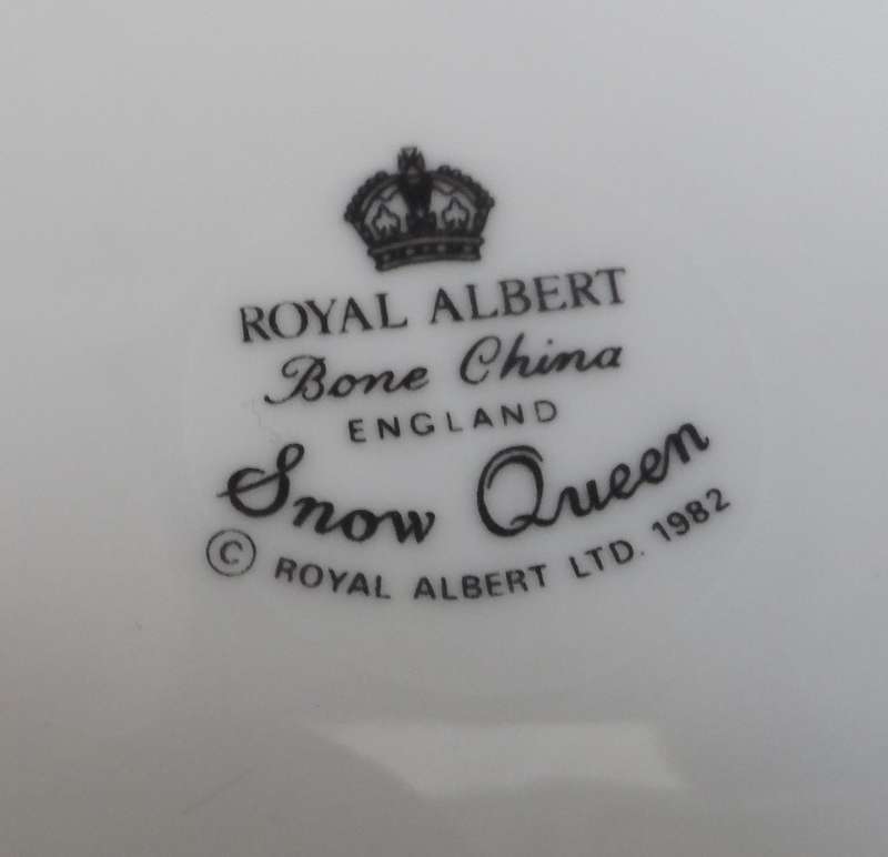 ROYAL ALBERT `SNOW QUEEN  ` TRIO      replacement  item