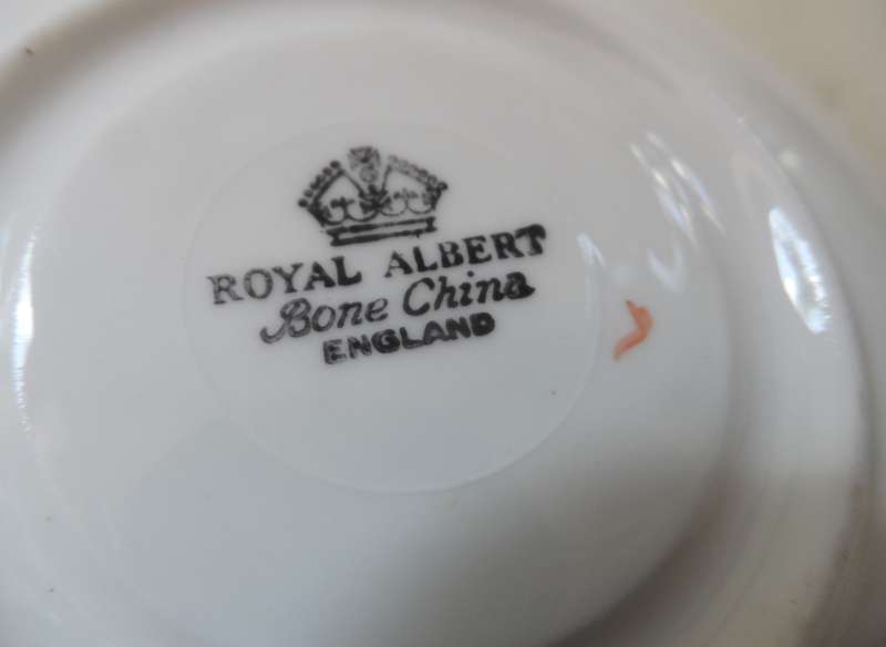 ROYAL ALBERT SAUCER '  light  pastel green , gilded  rim    ' replacement item , 1 available