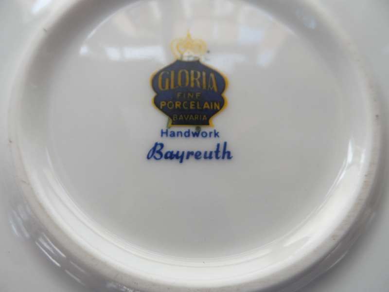 GLORIA PORCELAIN - BAVARIA BAYREUTH CABINET / DISPLAY PLATE  29 cm. diam. 'OLD COACH HOUSE STRATFORD