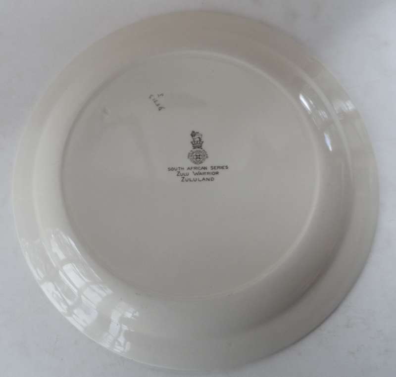 ROYAL DOULTON CABINET / DISPLAY PLATE  AFRICAN SERIES  Design D5713 '  ZULU  WARRIOR  ZULULAND