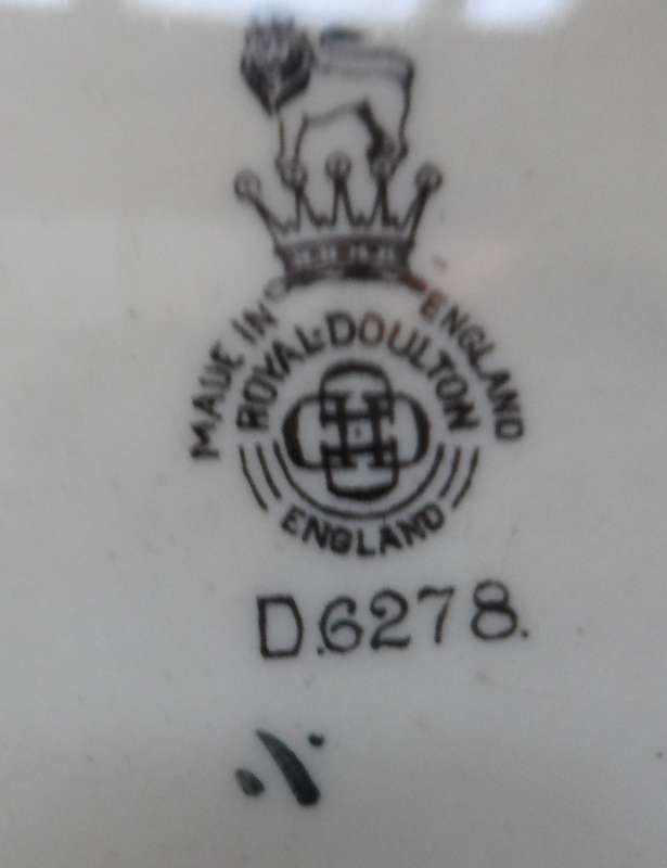 ROYAL DOULTON CABINET / DISPLAY PLATE  Design D6278 '   THE ADMIRAL    '
