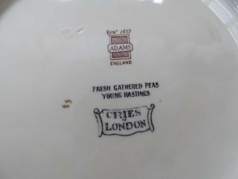 ADAMS  CABINET / DISPLAY PLATE  ' CRIES OF LONDON  FRESH GATHERED PEAS YOUNG HASTINGS ' 24,5 cm.diam