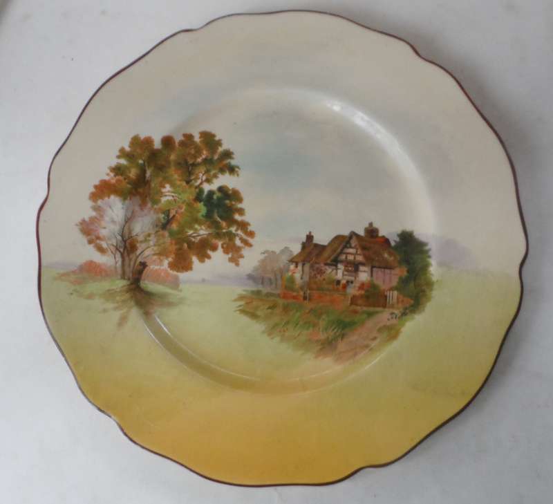 ROYAL DOULTON  CABINET / WALL DISPLAY PLATE '  ENGLISH COTTAGES  ' Design D4967