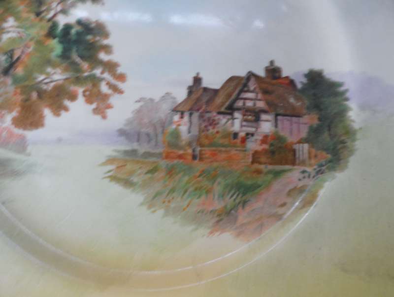 ROYAL DOULTON  CABINET / WALL DISPLAY PLATE '  ENGLISH COTTAGES  ' Design D4967