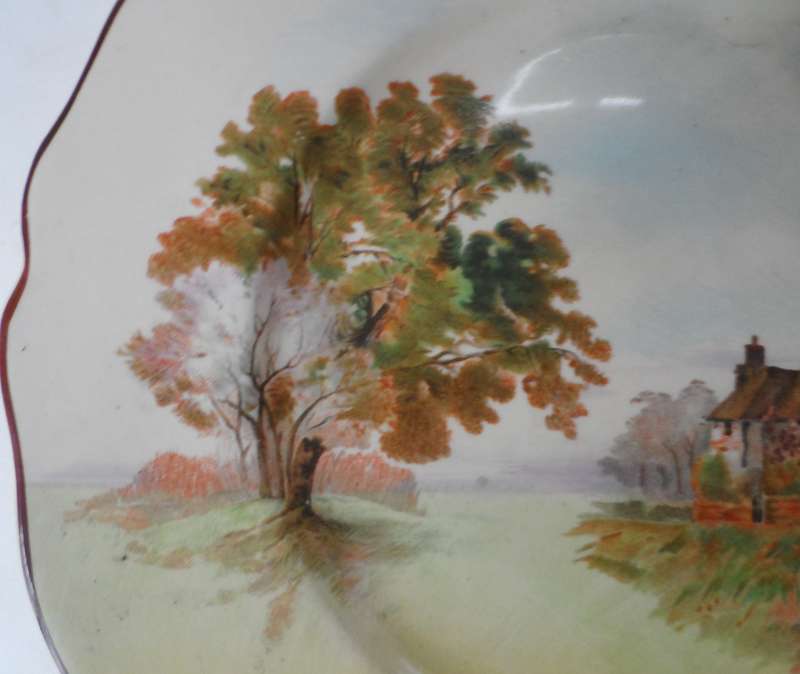 ROYAL DOULTON  CABINET / WALL DISPLAY PLATE '  ENGLISH COTTAGES  ' Design D4967