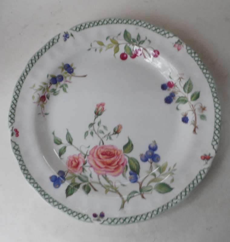 ROYAL DOULTON  DEEP WELLED DINNER PLATES  '  VICTORIAN GARDENS   ' Design TC1176 REPLACEMENT ITEMS