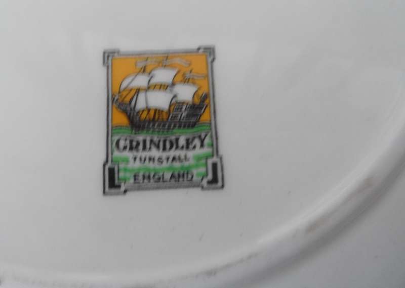 GRINDLEY  TUNSTALL, ENGLAND  TAB HANDLED SANDWICH, CAKE , GATEAU , PLATTER    26 cm. X 24 cm.