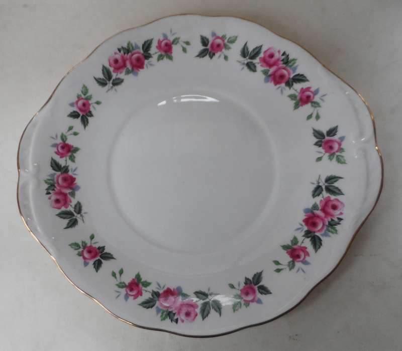 QUEEN ANNE  - RIDGWAY POTTERIES   TAB HANDLED SANDWICH, CAKE , GATEAU , PLATTER   '  design F 96 8 '