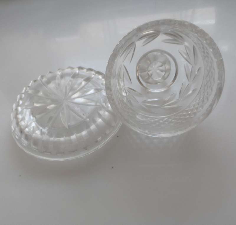 CUT GLASS CRYSTAL LIDDED , BUTTER DISH , with iced water, well rim