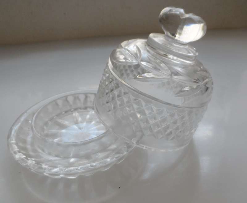 CUT GLASS CRYSTAL LIDDED , BUTTER DISH , with iced water, well rim