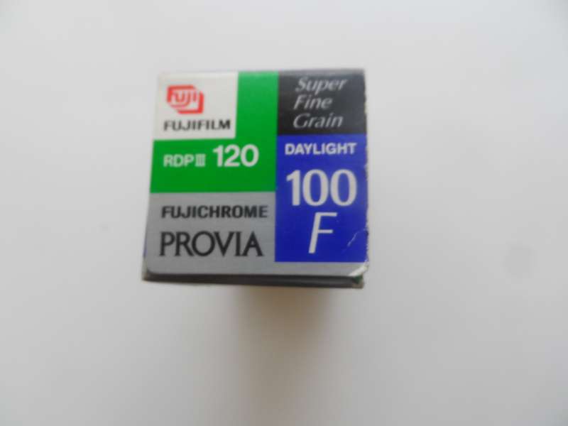 PROVIA FUJICHROME 100F , SUPER FINE GRAIN, DAYLIGHT,  RDP III  120  CR56/E6 EXPIRED FILM 2006-3
