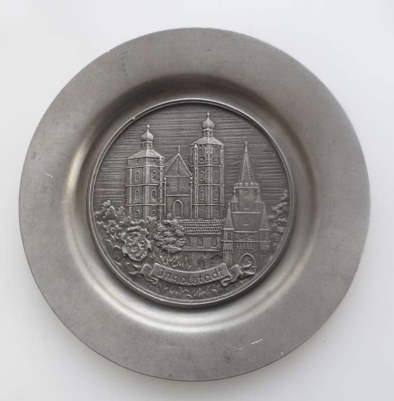 VINTAGE RARE COLLECTIBLE SKS  Zinn 95% GERMAN PEWTER DECORATIVE WALL DISPLAY PLATE  'INGELSTADT '