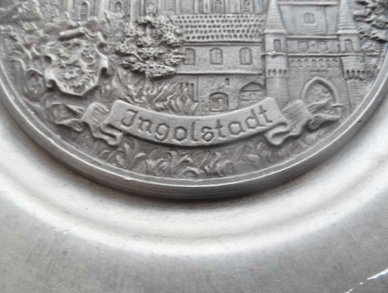VINTAGE RARE COLLECTIBLE SKS  Zinn 95% GERMAN PEWTER DECORATIVE WALL DISPLAY PLATE  'INGELSTADT '