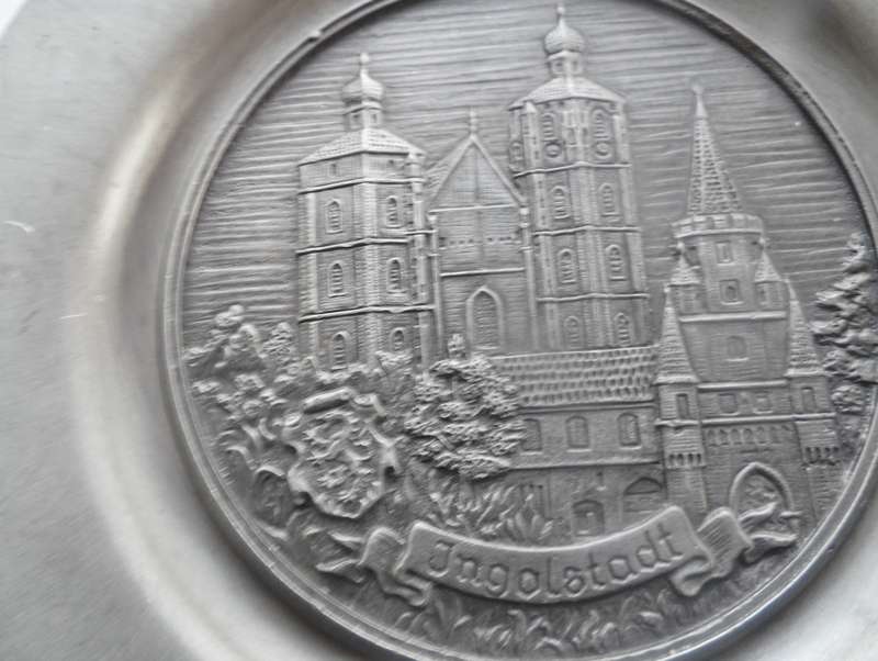 VINTAGE RARE COLLECTIBLE SKS  Zinn 95% GERMAN PEWTER DECORATIVE WALL DISPLAY PLATE  'INGELSTADT '