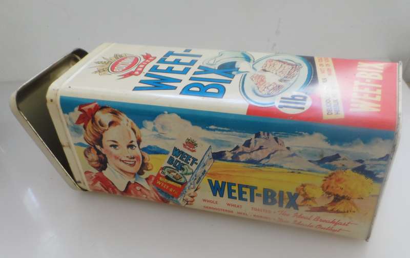 VINTAGE COLLECTIBLE BOKOMO, WEET-BIX ,  LIDDED STORAGE TIN