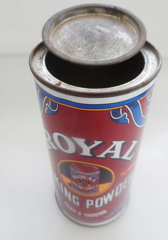 VINTAGE COLLECTIBLE , NABISCO, ROYAL BAKING POWDER  STORAGE TIN ( 500grm. ).