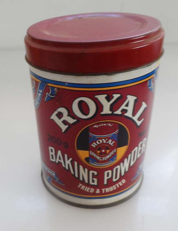 VINTAGE COLLECTIBLE ROYAL-BEECHNUT, ROYAL BAKING POWDER  STORAGE TIN.