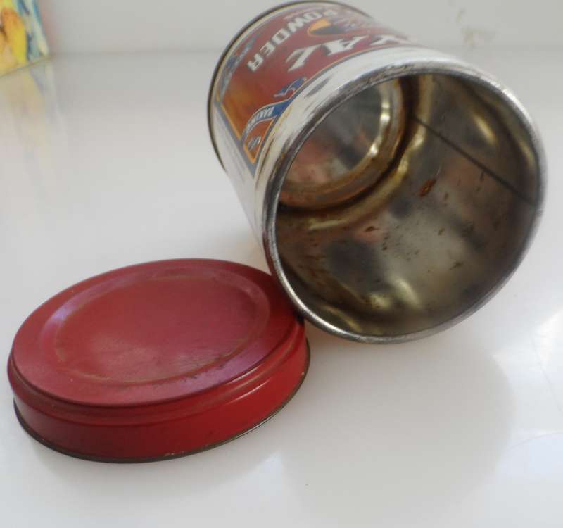 VINTAGE COLLECTIBLE ROYAL-BEECHNUT, ROYAL BAKING POWDER  STORAGE TIN.
