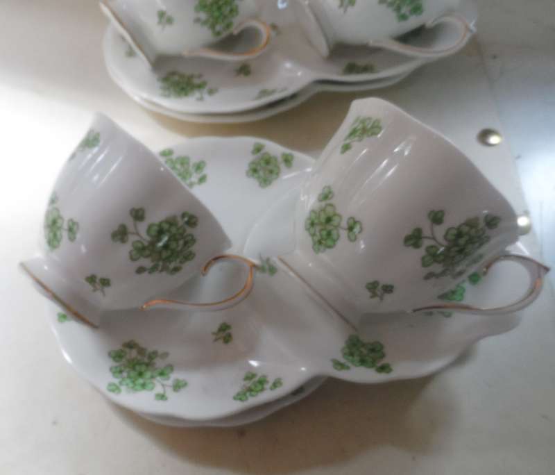 ROYAL ALBERT TENNIS TRIOS SNACK PLATE, CUP & SAUCER COMBO. ' SHAMROCK '  SET OF 4 TRIOS as new